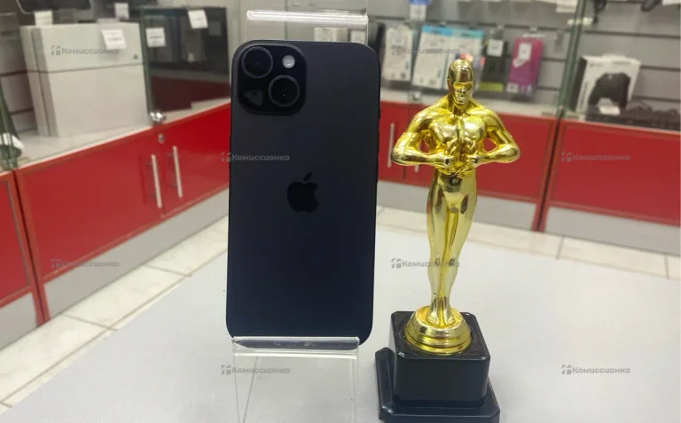 Apple iPhone 15 6/128 ГБ