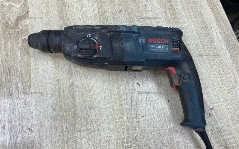 Перфоратор Bosch GBH 2-24D