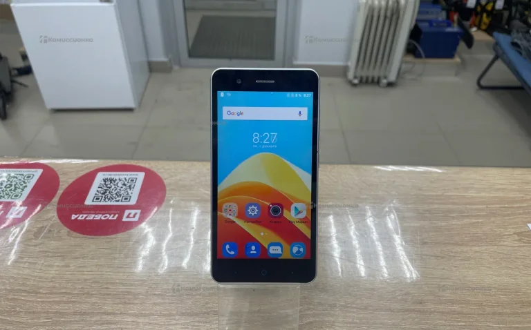 ZTE Blade L8 1/16 ГБ