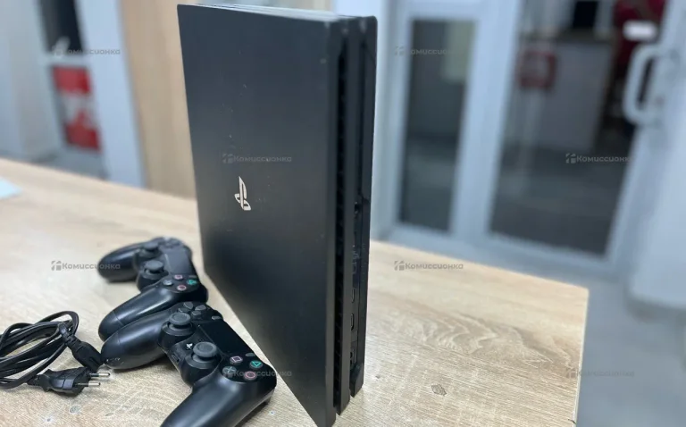 Приставка PlayStation 4 Pro 1Tb