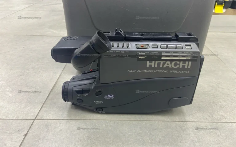 VHS видеокамера Hitachi vm-2780(av)