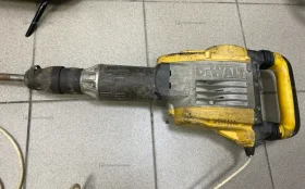 Отбойный молоток dewalt D25902K