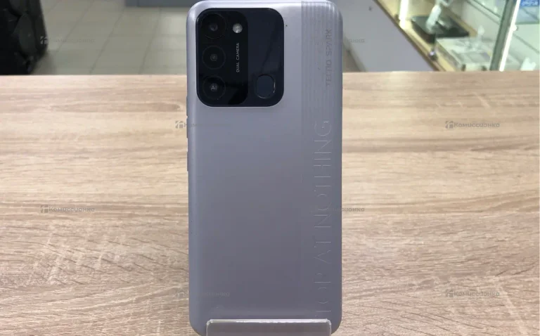 Tecno spark 8c 4/64