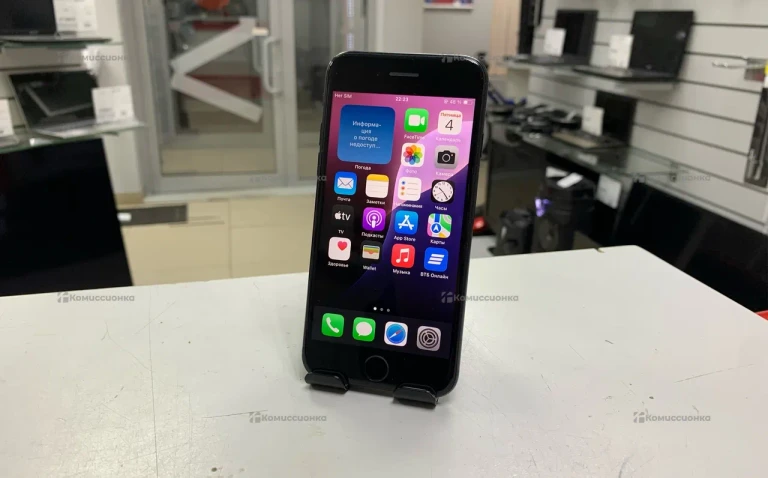 Apple iPhone SE 2020 128 ГБ