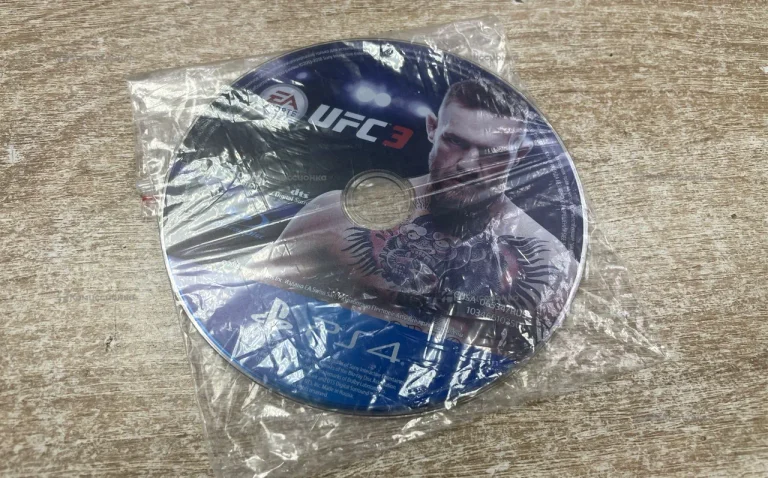 диск ps4 UFC 3 без бокса