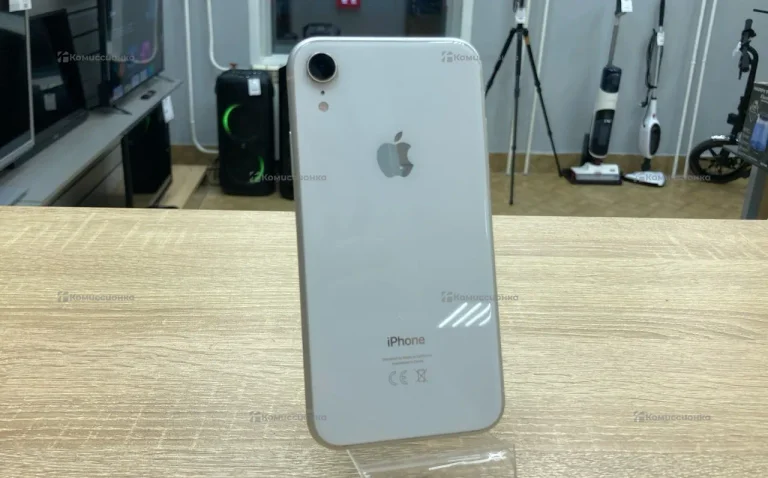 Apple iPhone XR 64ГБ