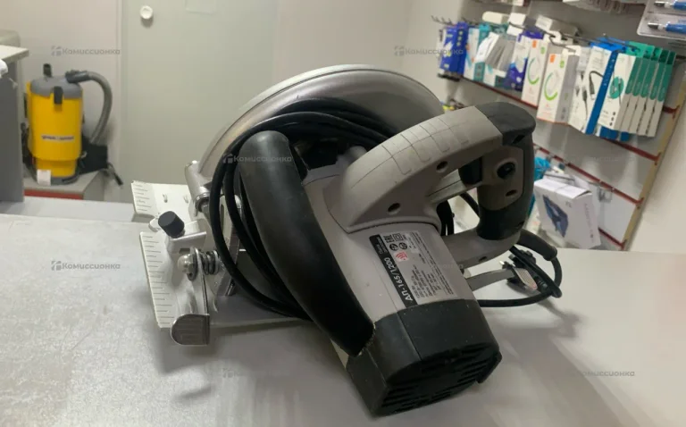 Дисковая пила Интерскол ДП-165/1200