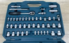 Набор ручных инструментов Makita E-06616 120шт