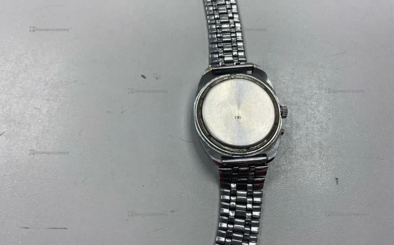 Часы  слава