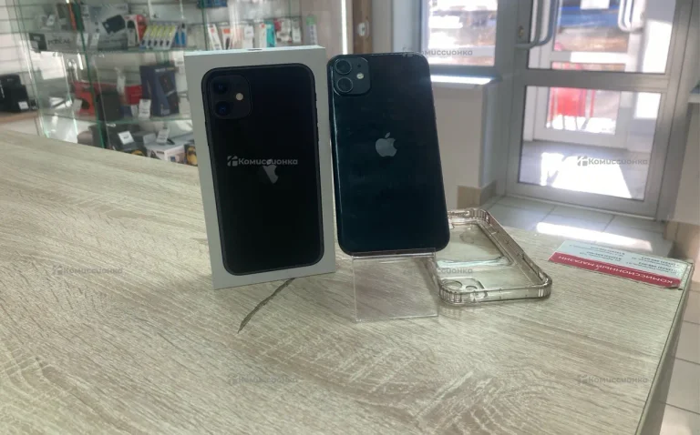 Apple iPhone 11 4/128 ГБ