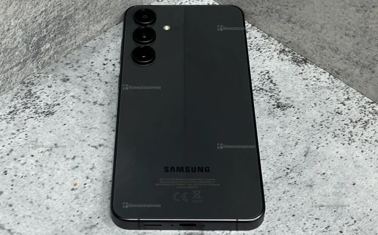 Samsung Galaxy S24 FE 8/256 ГБ