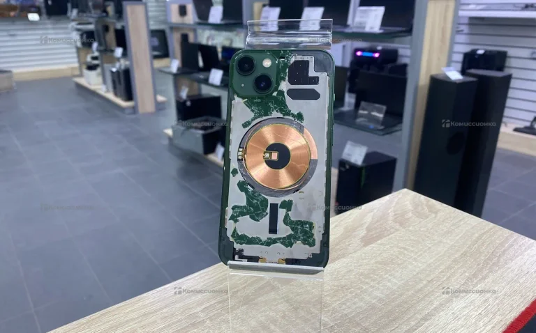 Apple iPhone 13 4/128 ГБ