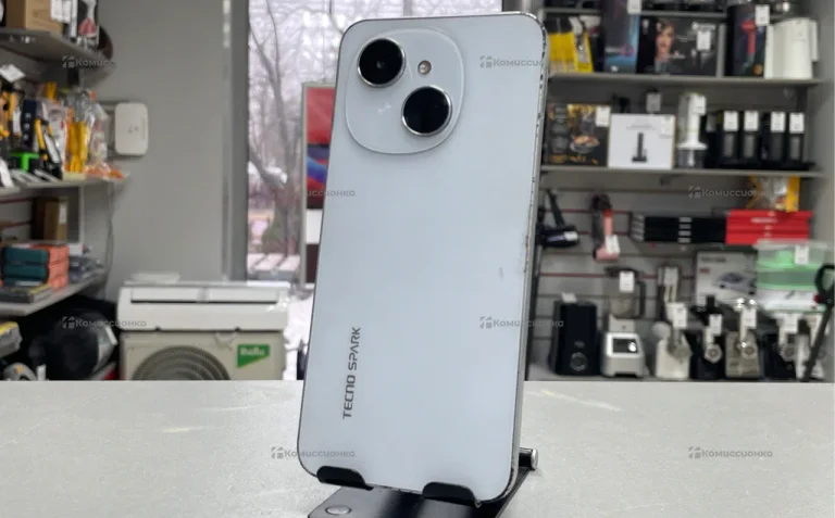 Tecno Spark Go 1 3/64 ГБ
