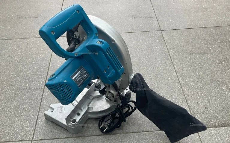 Торцовочная пила Workmaster ПТ-1500/210