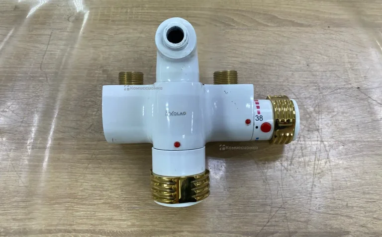 Смеситель для ванны KOLAG