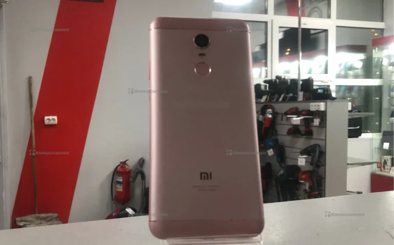 Xiaomi Redmi 5 Plus (Redmi Note 5) 3/32 ГБ