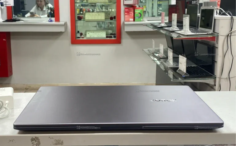 Ноутбук HONOR