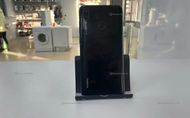 Huawei Y7 (2019) 4/64 ГБ