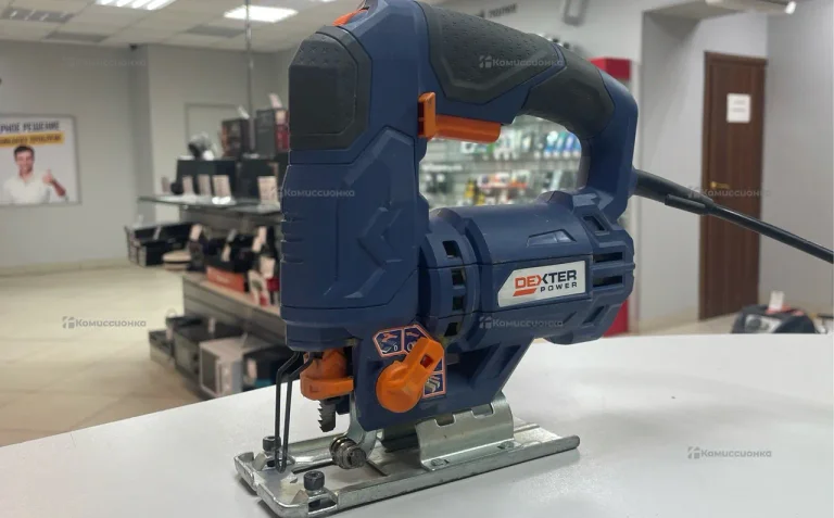 Лобзик Dexter MC600JS