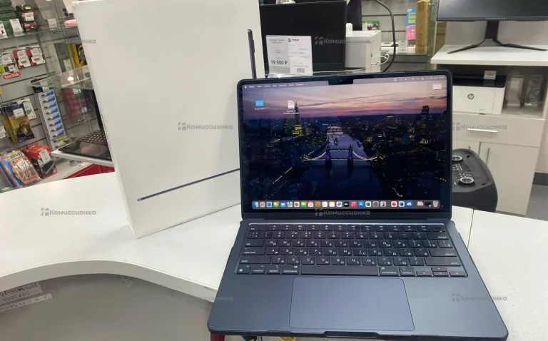 Ноутбук  MacBook Air M2