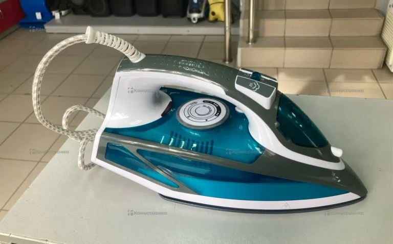 Утюг bbk ISE-2402