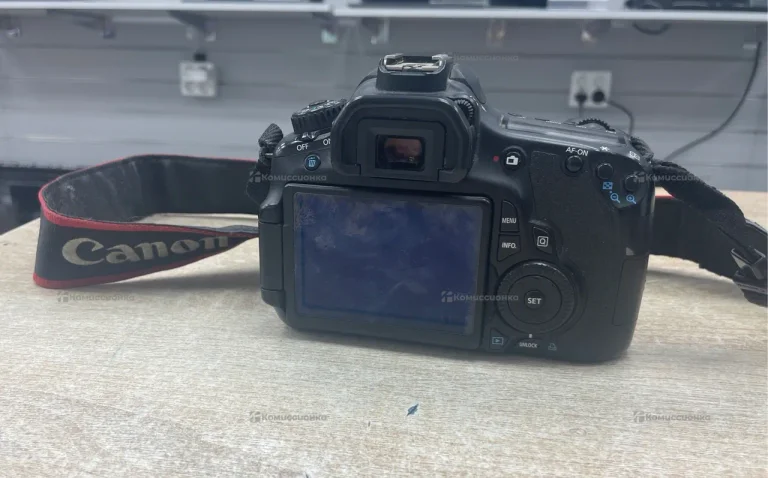 Фотоаппарат  Canon eos 60d