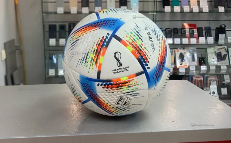 Футбольный мяч Adidas Al Rihla