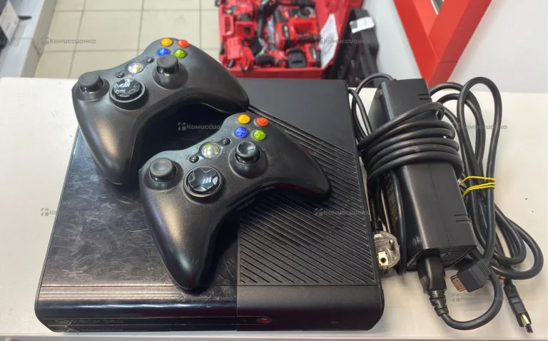 Приставка Xbox 360 E 1538 250 ГБ