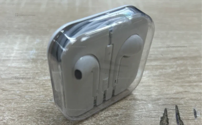 Наушники Apple Lightining