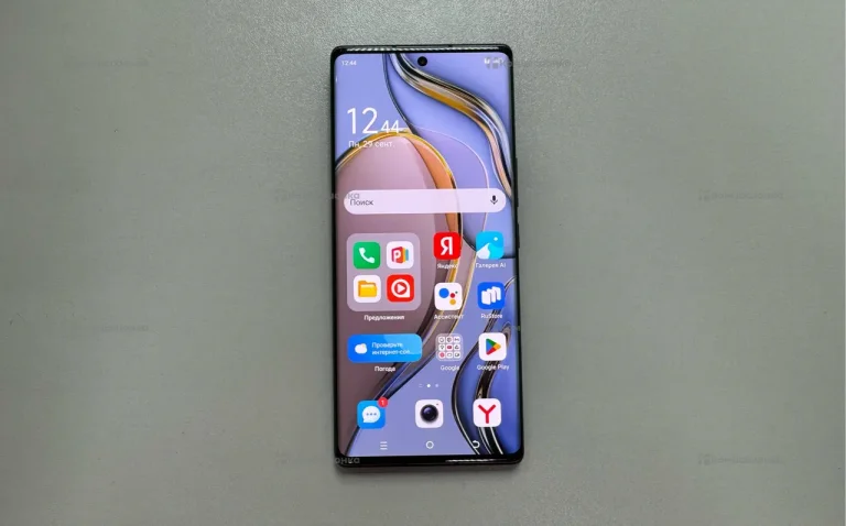 Tecno Phantom X2 8/256 ГБ