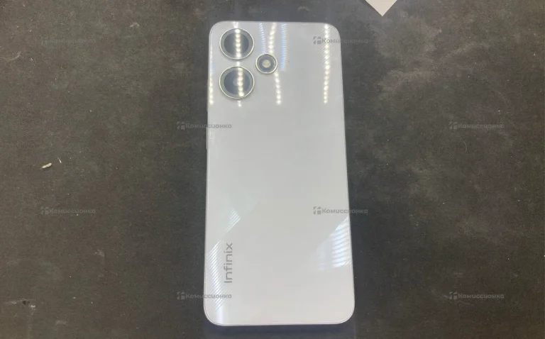 Infinix Hot 30 Play 8/128 ГБ