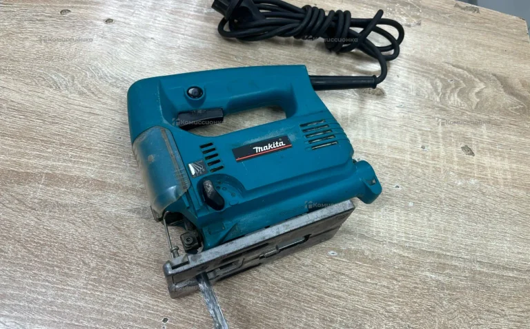 Электролобзик makita 4324