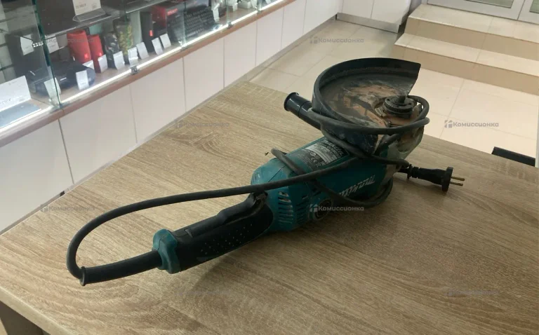 УШМ makita GA9050