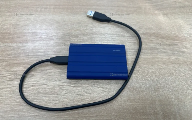 Внешний SSD Samsung Portable T7 Shield 1Tb