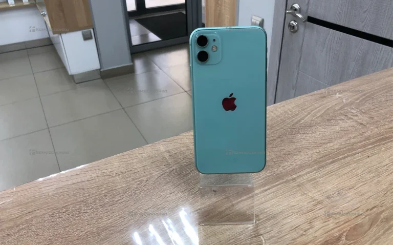 Apple iPhone 11 4/128 ГБ