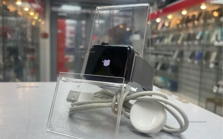 Часы  Apple Watch Series 3 42 mm