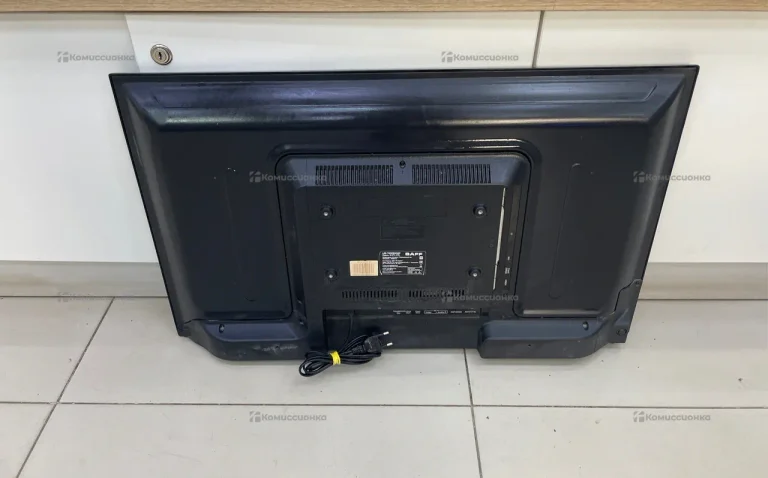 Телевизор BAFF 32 HTV-ATSr