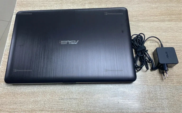 Ноутбук  asus R540S