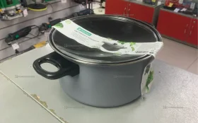Кастрюля с крышкой