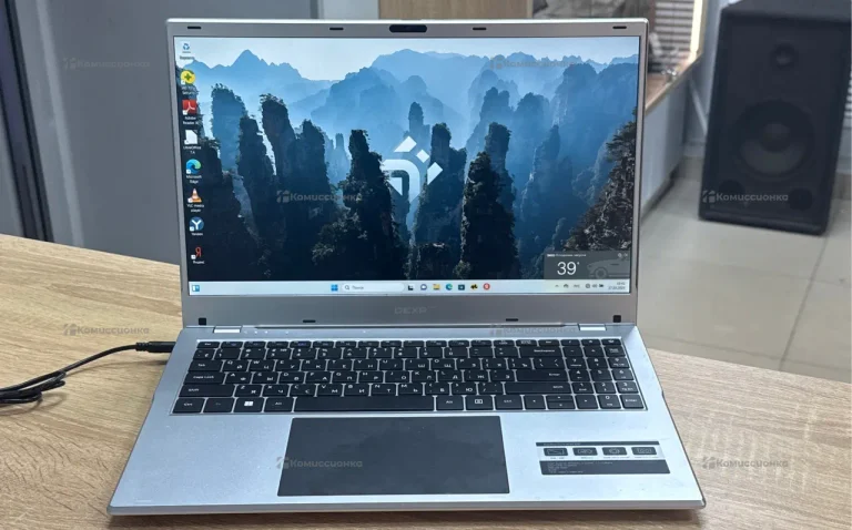 Ноутбук  Dexp C15-ICW300