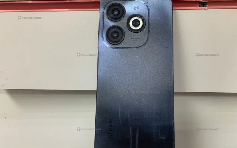 Infinix Smart 8 4/128 ГБ