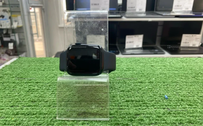 Часы  Apple Watch Series 9 45mm