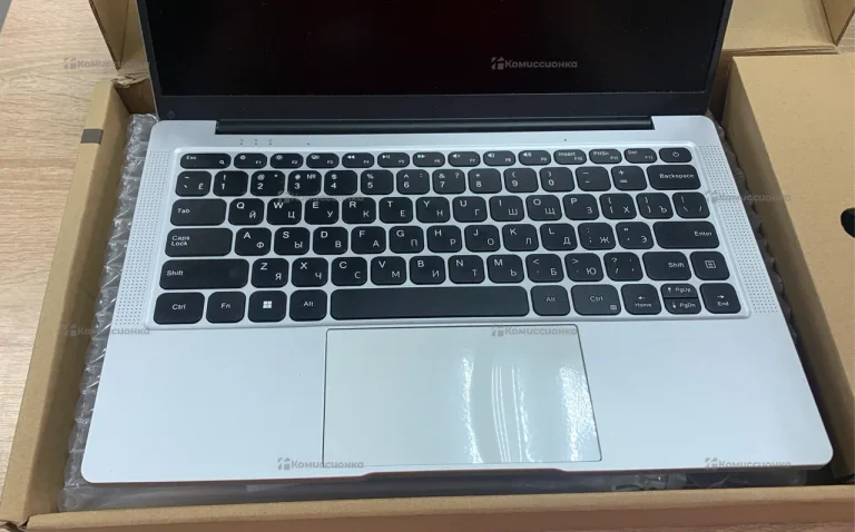 Ноутбук Default string