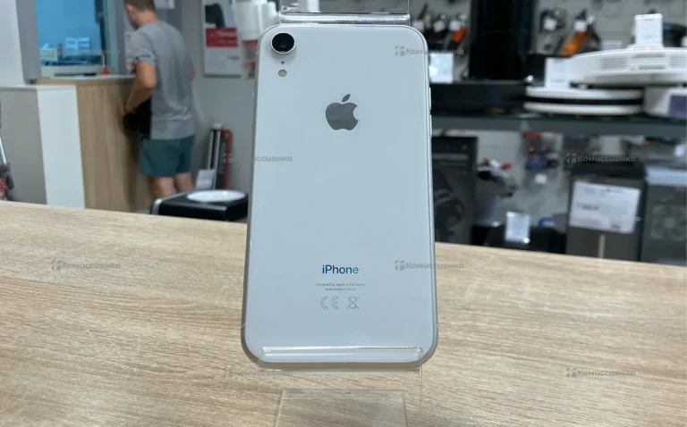 Apple iPhone XR 64Gb