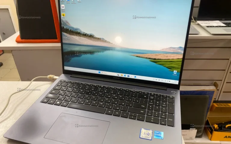 Ноутбук Huawei MateBook D16 i3-1215U 8Gb DDR4