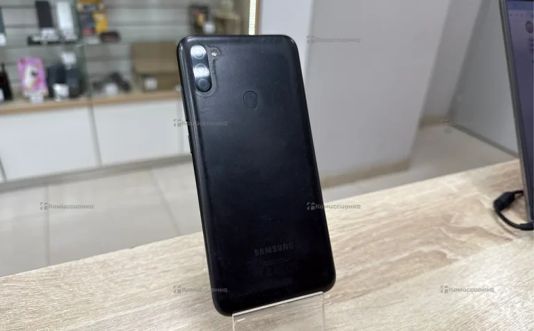 Samsung Galaxy M11 3/32 ГБ