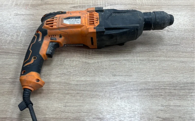 Перфоратор ВИХРЬ П-1000К