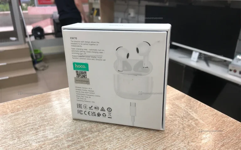 Наушники  AirPods 4