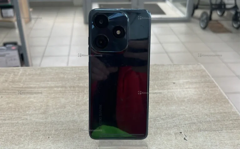 Tecno Spark 10C 4/64 ГБ