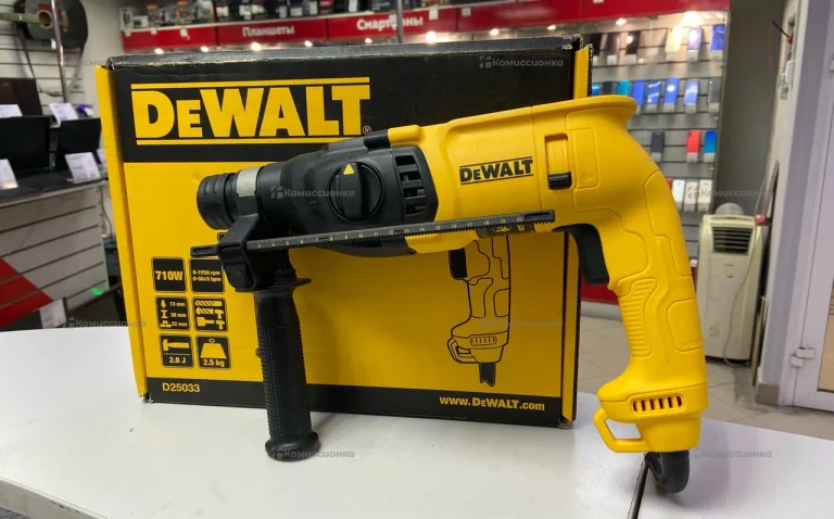 Перфоратор dewalt D25033K